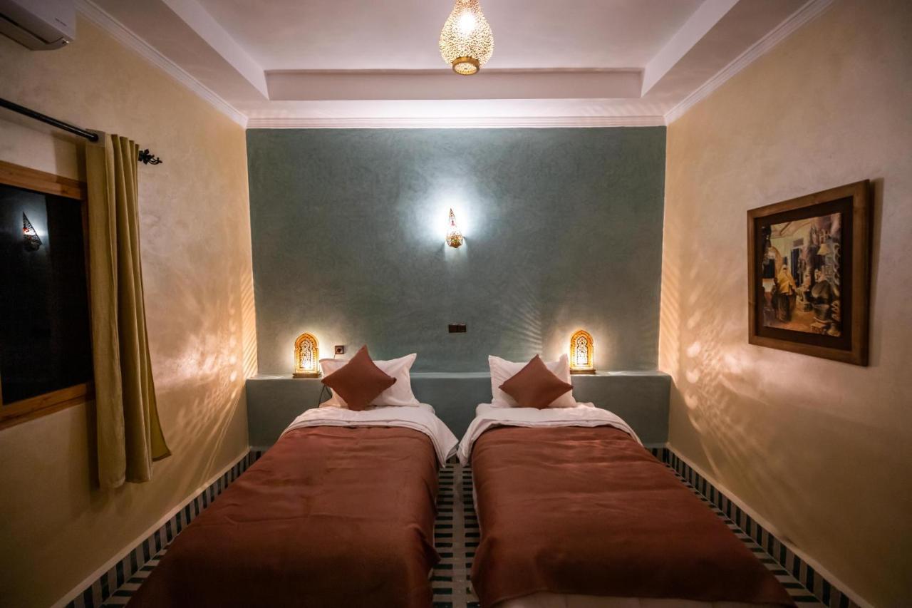 Riad Les Jardins De Мерзуга Экстерьер фото