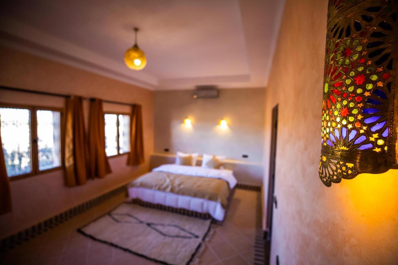 Riad Les Jardins De Мерзуга Экстерьер фото