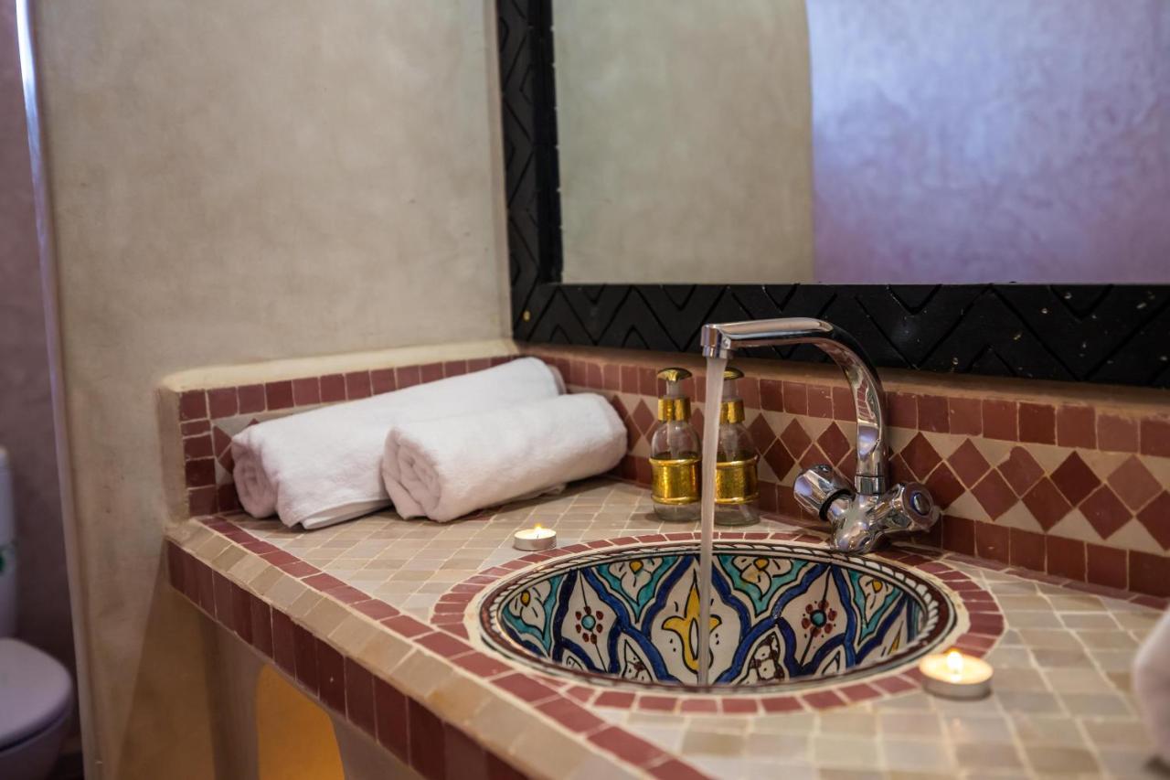 Riad Les Jardins De Мерзуга Экстерьер фото