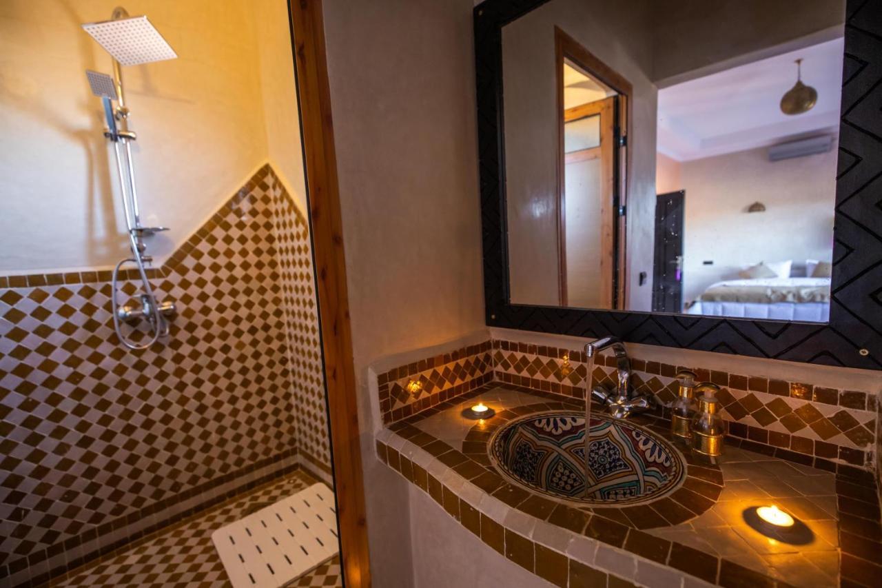 Riad Les Jardins De Мерзуга Экстерьер фото